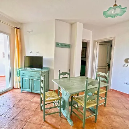 In With Air Conditioning And Private Outdoor Area 3*