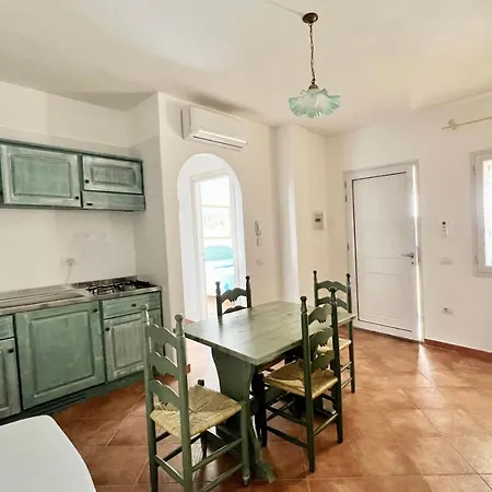 Appart hôtel In With Air Conditioning And Private Outdoor Area Orosei