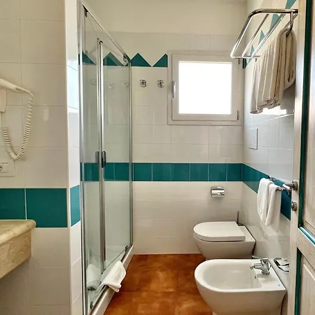 Appart hôtel In With Air Conditioning And Private Outdoor Area Orosei