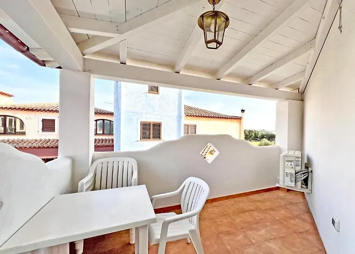Aparthotel In With Air Conditioning And Private Outdoor Area Orosei